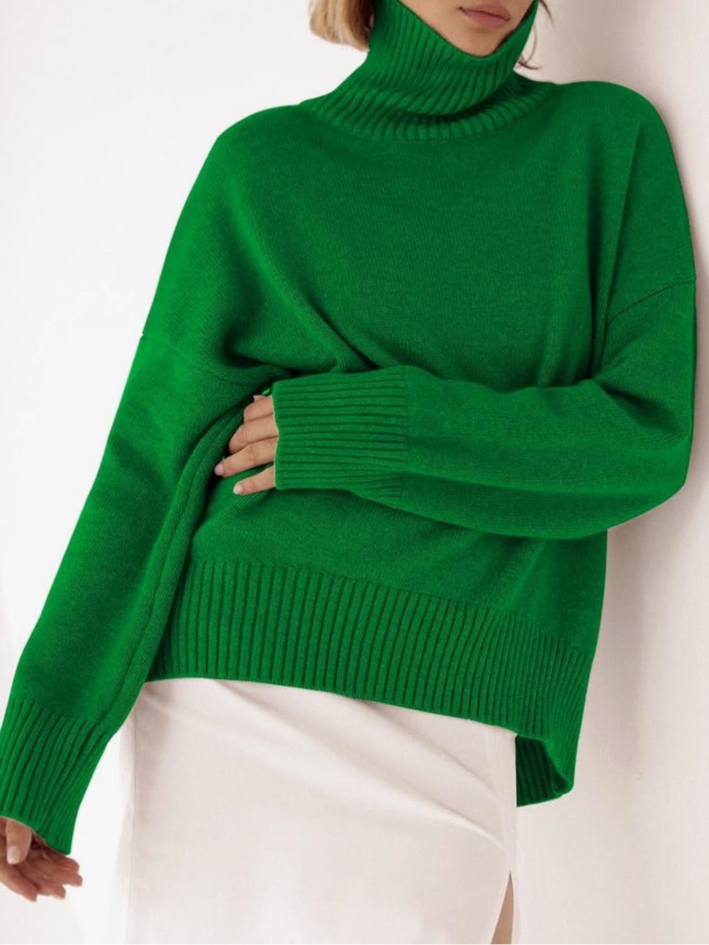 Classic Green Turtleneck Knit Sweater - Women's Cozy Pullover Size Small - Picture 2 of 7